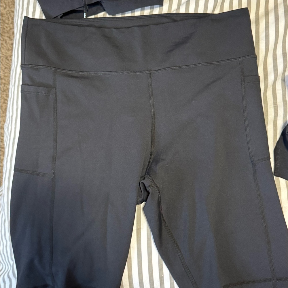 ZYIA Black biker shorts women’s XL